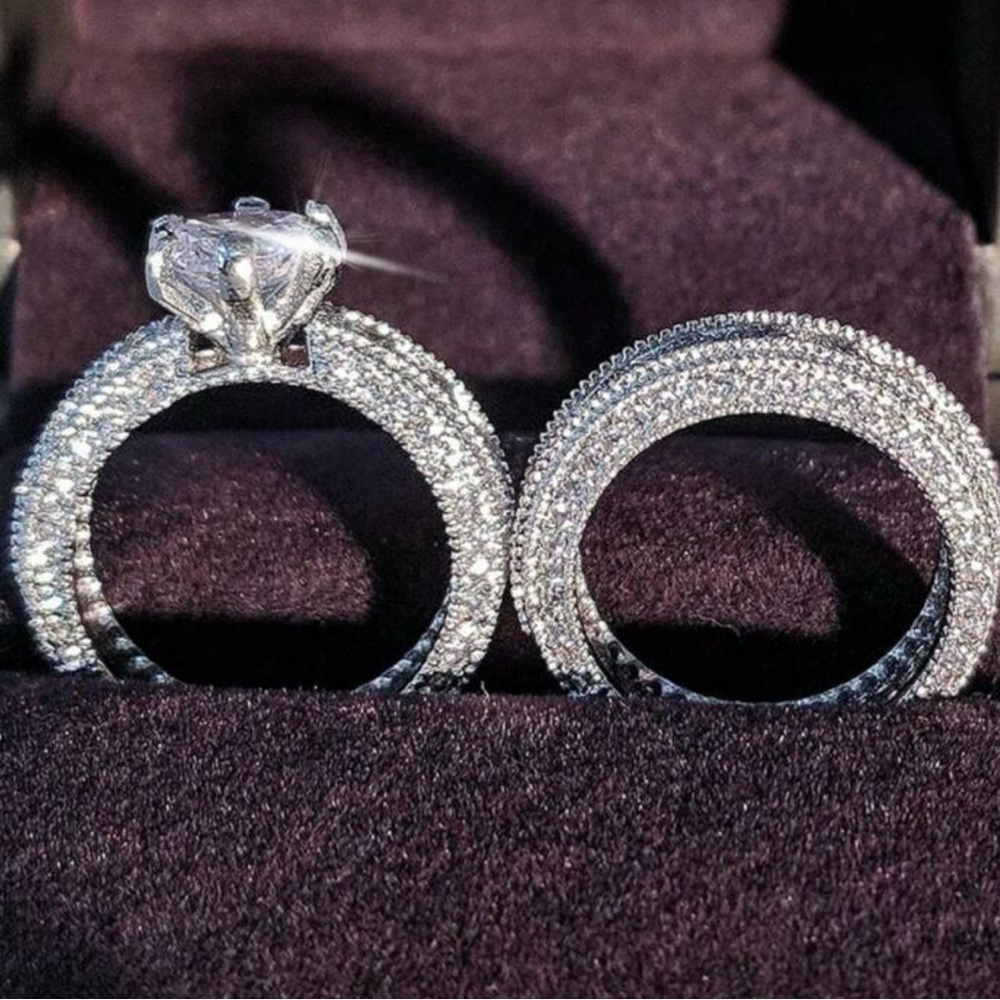 BRIDAL WEDDING ENGAGEMENT RING - Picture 2 of 4